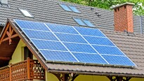Vlastná solárna elektráreň. Koľko to vlastne stojí? Vlastná solárna elektráreň. Koľko to vlastne stojí?
